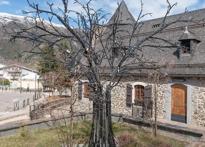 Pour 4 Pers. A Lary Soulan Avec Parking - Fr-1-296-431